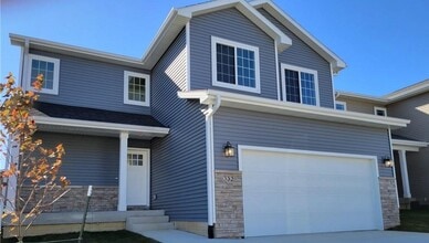 Building Photo - Spacious 4-Bedroom Home – Move-In Ready!
