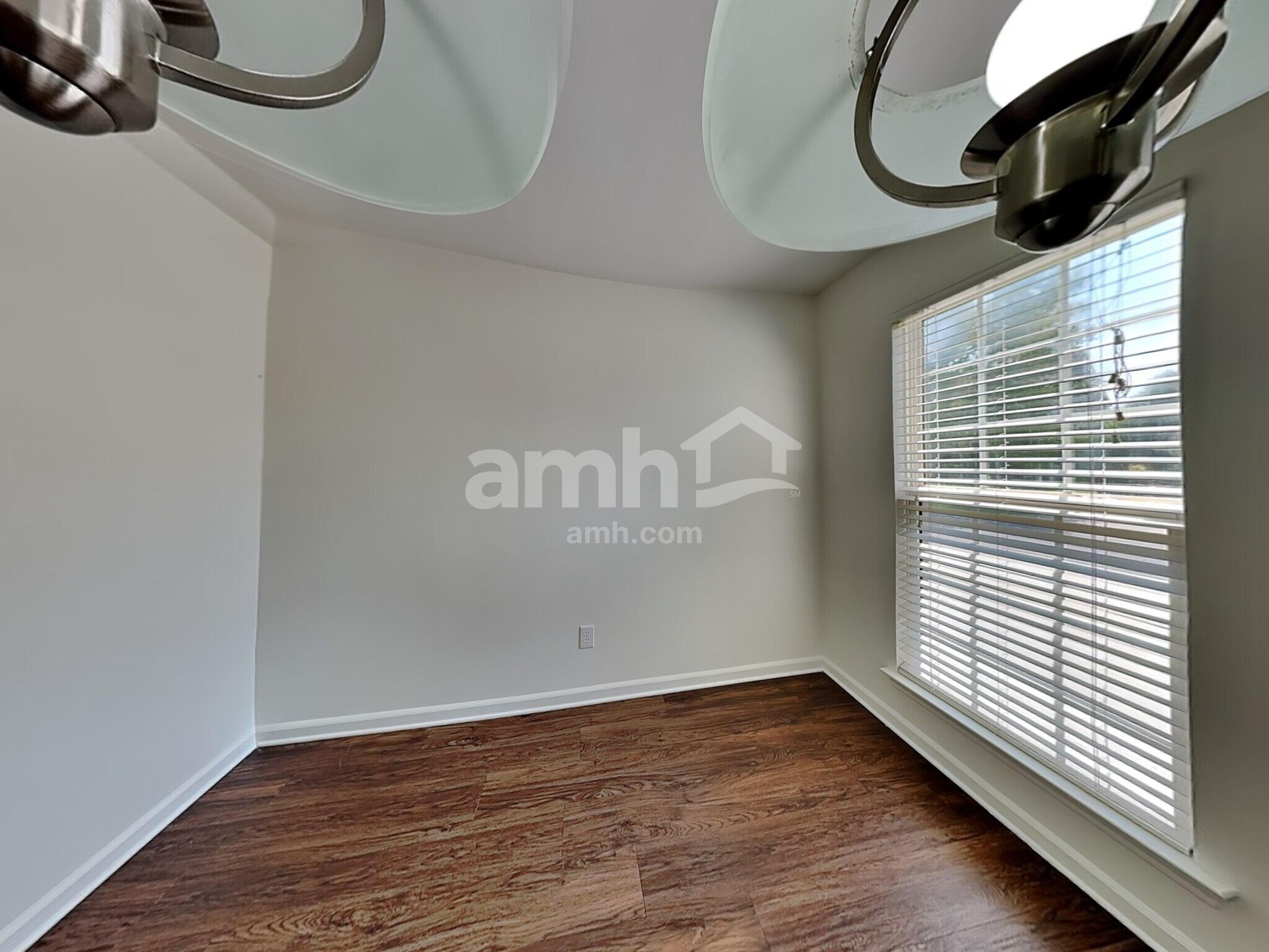 Building Photo - 7014 Honey Tree Ln