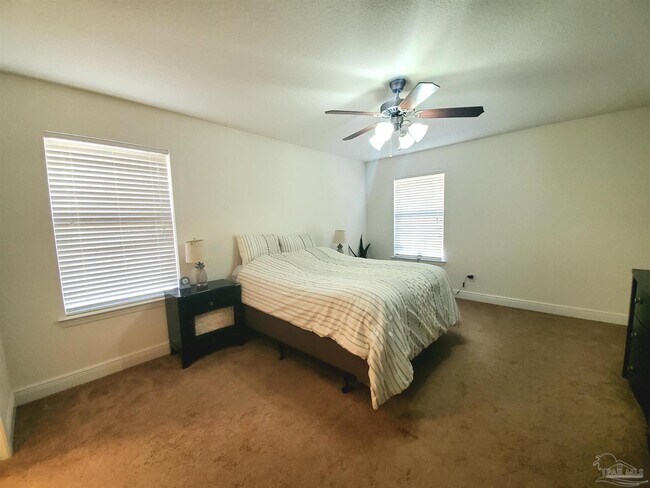 Building Photo - 2200 Somerville Ct