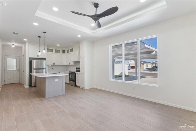 Building Photo - 13 San Andres