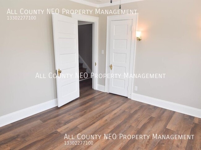 Building Photo - 1224 W Clifton Blvd