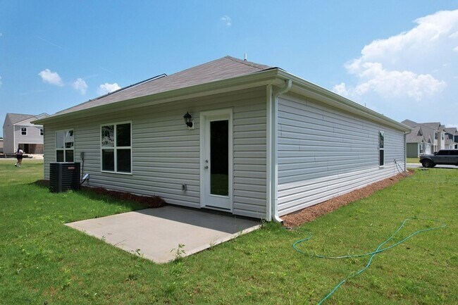 Building Photo - 627 Fox Den Cir