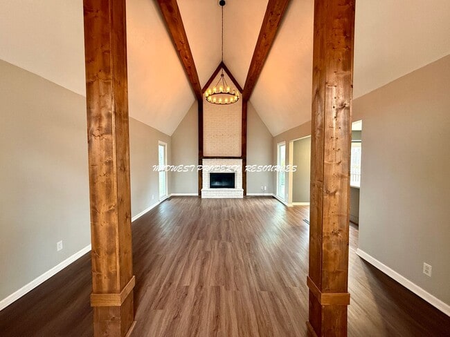 Building Photo - Amazing 3 Bedroom Home!