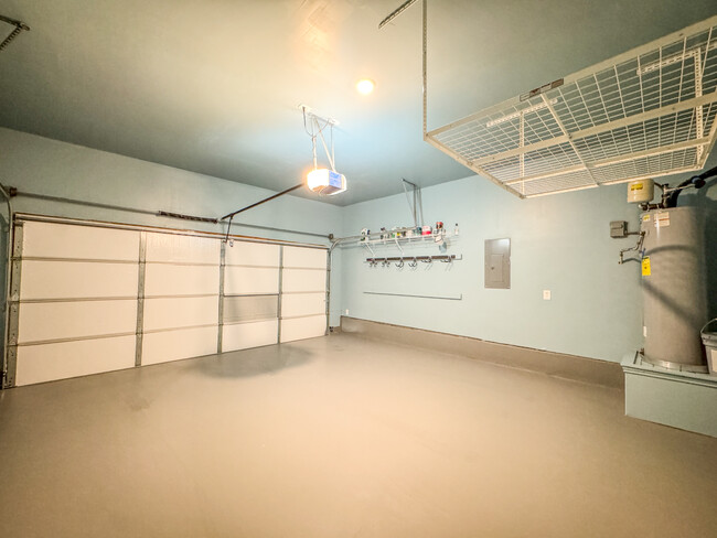 Building Photo - 13019 Heathers Elm