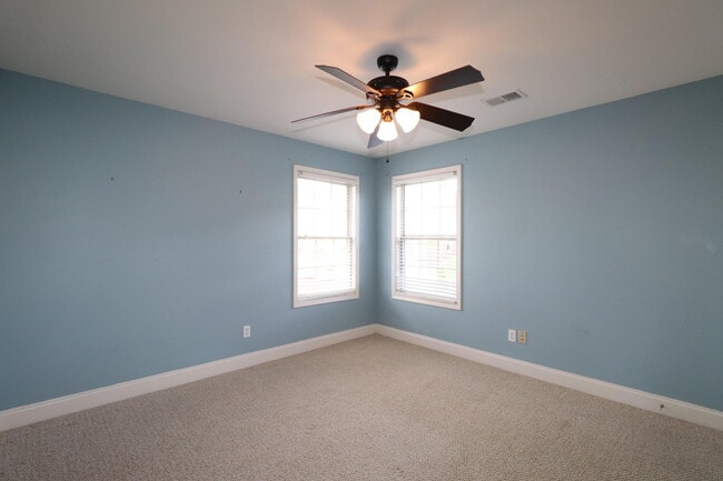 Building Photo - 417 Courchelle Dr