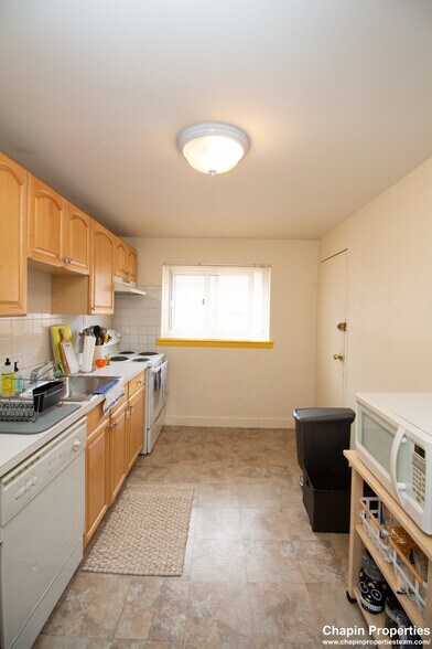 Building Photo - 79 Chestnut St