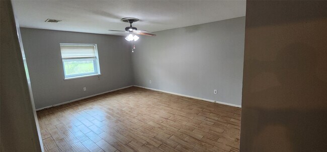Building Photo - 3411 Stoney Oak Dr