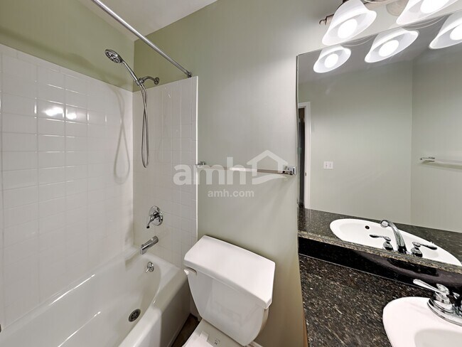 Building Photo - 3417 S Spruce View Ln