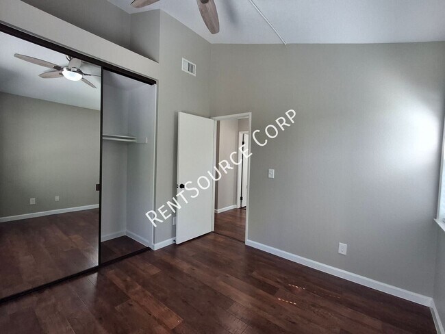 Building Photo - 23910 Clayton Ct