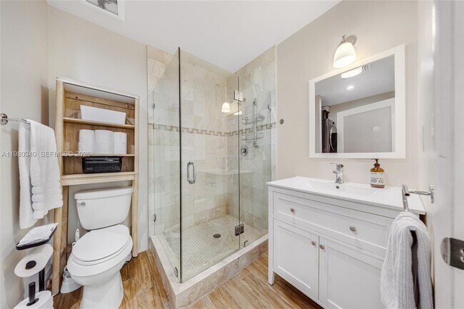 Building Photo - 172 Bentley Dr