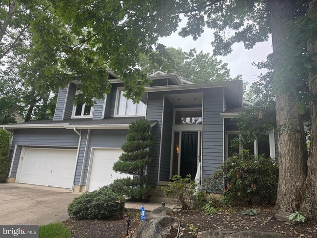 Primary Photo - 5 Promenade Pl