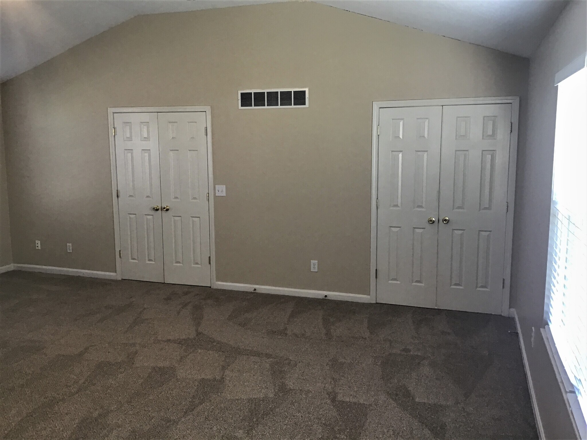 Building Photo - 3018 Danbury Dr