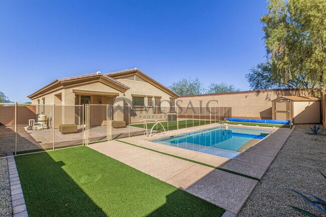 Building Photo - 42281 W Ramirez Dr