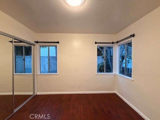 Building Photo - 1153 Justin Ave