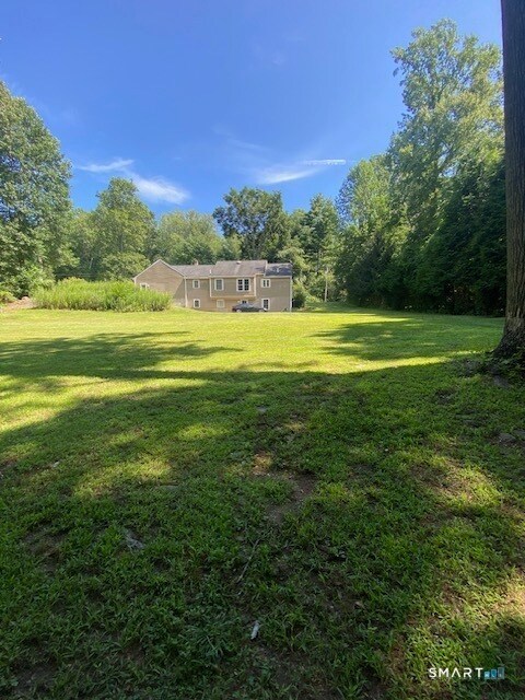Building Photo - 129 E Haddam Colchester Turnpike