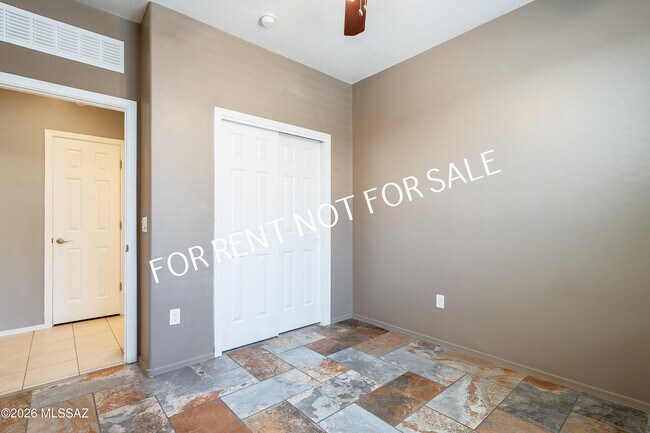 Building Photo - 7307 E Heartwood Dr