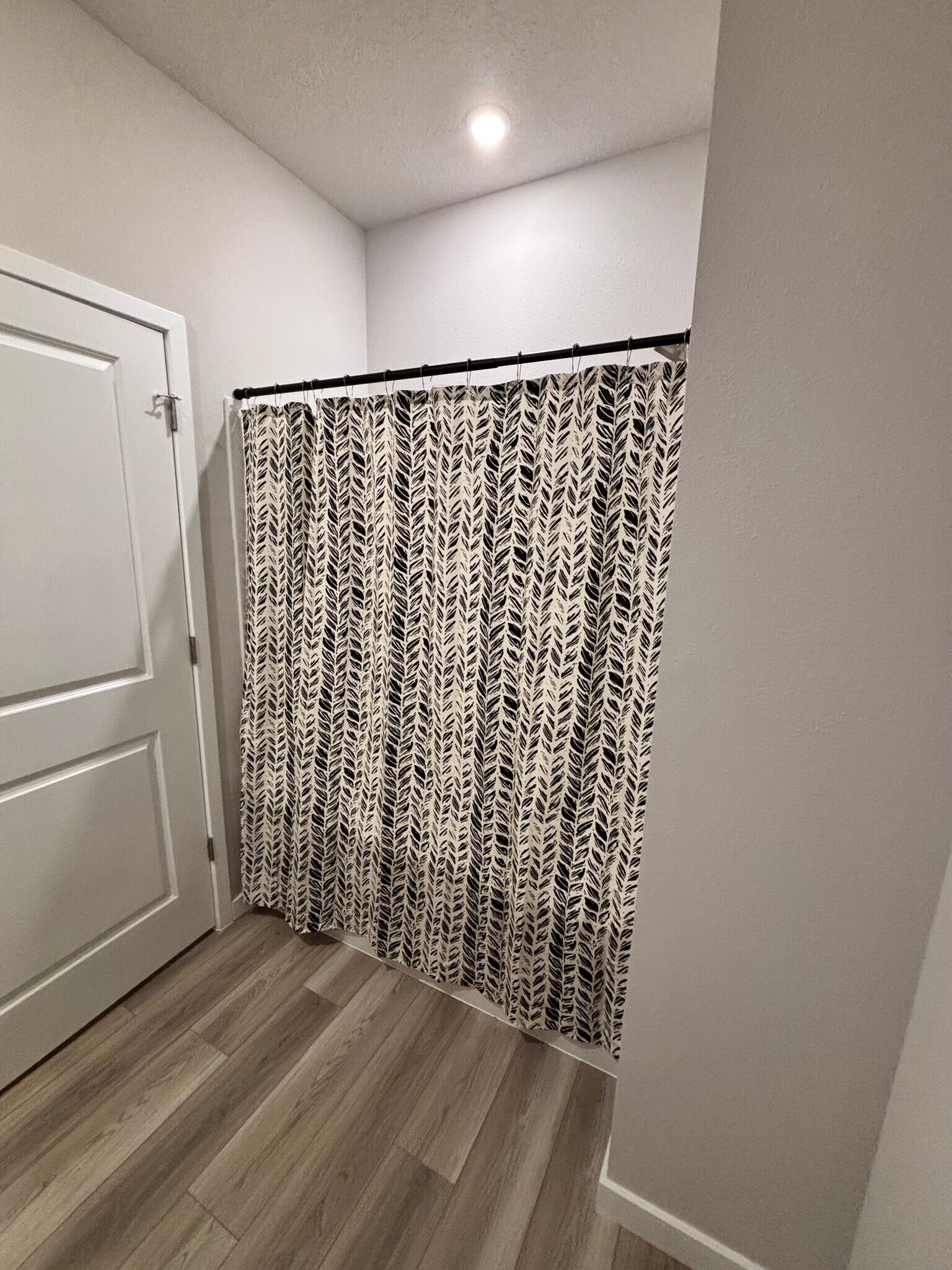 Building Photo - 14852 Macadamia Ln