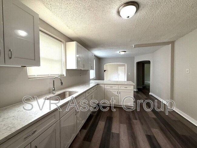 Building Photo - 9073 11th Ave