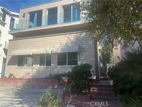 Building Photo - 2504 Alma Ave