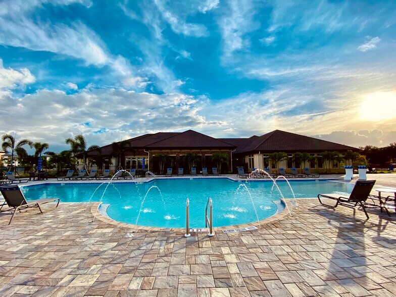 The Oasis at Cypress Woods 4701 Mirage Bay Cir Fort Myers FL 33966 Apartment Finder