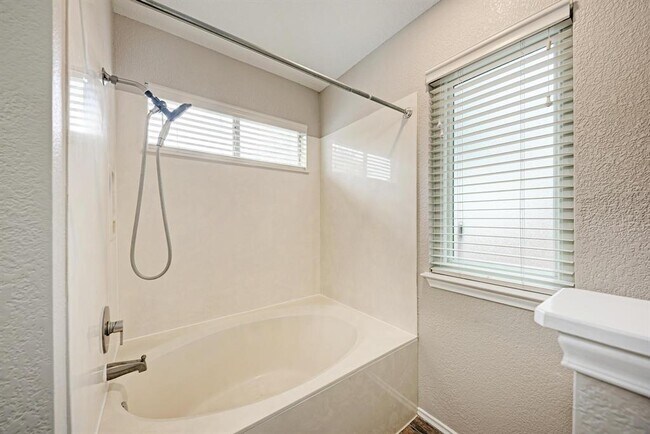 Building Photo - 3511 Rock Shelf Ln