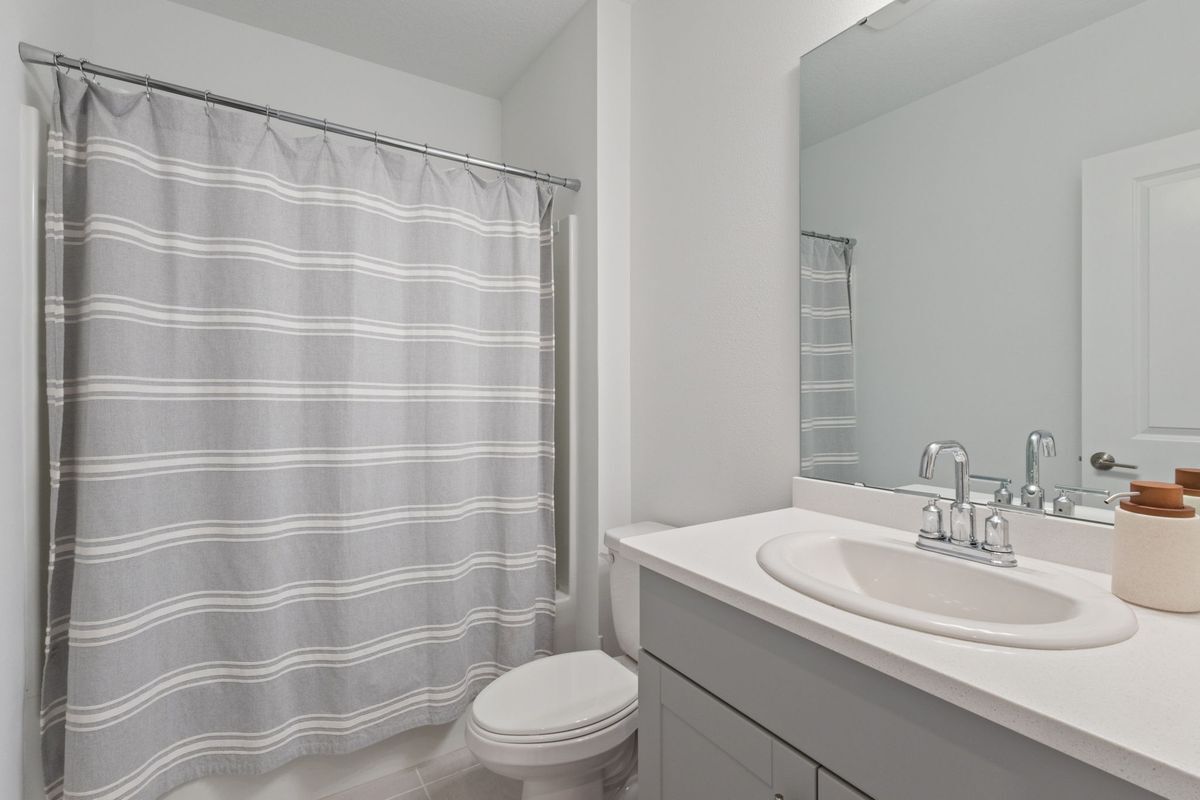 Building Photo - 1099 Calico Pointe Cir