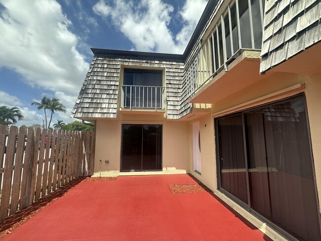 Building Photo - 354 Lake Arbor Dr