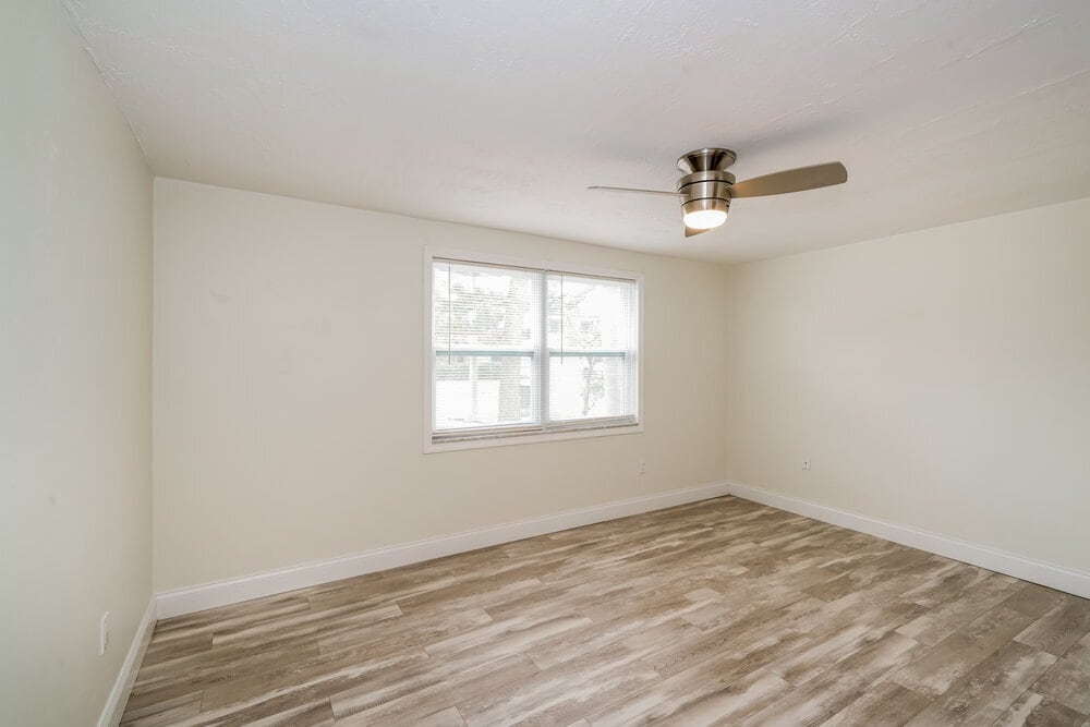 Building Photo - 4045 Grayton Dr