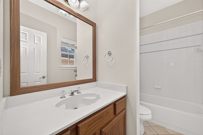 Building Photo - 2314 Carriage Run E