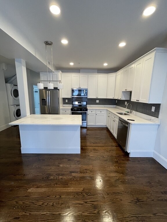 Building Photo - 204 E Eagle St