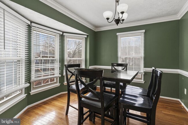 Building Photo - 6018 River Birch Ct