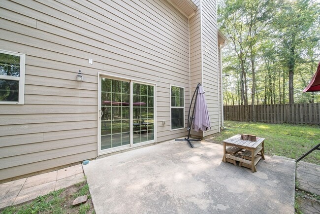 Building Photo - 4 bedroom/3 bath Midland, GA