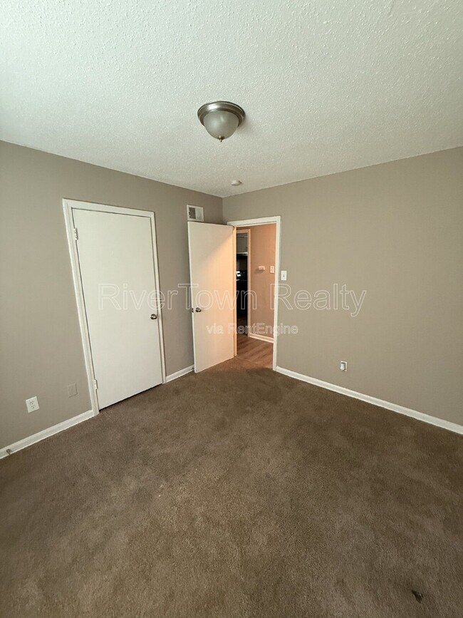 Building Photo - 3386 Spring Water Cove