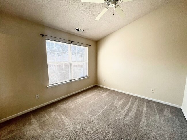 Building Photo - **OFFERING WAIVED APPLICATION FEES & $100 ...