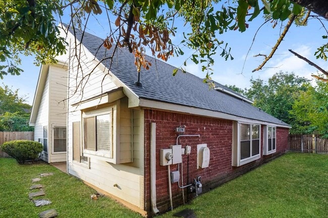 Building Photo - 14635 S Hearthstone Green Dr