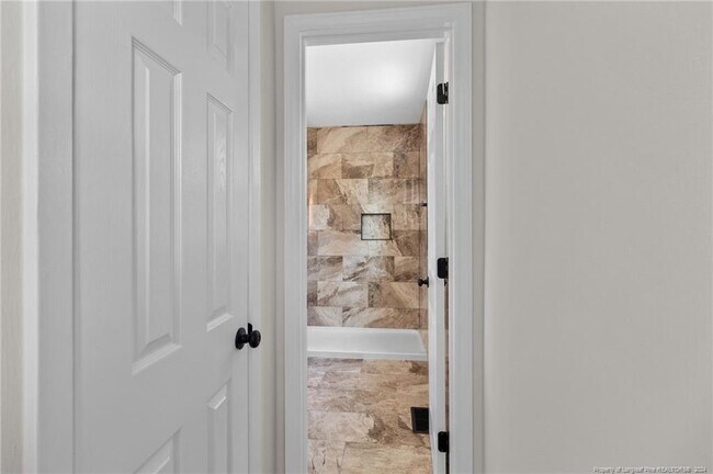 Building Photo - 714 Carnegie Dr