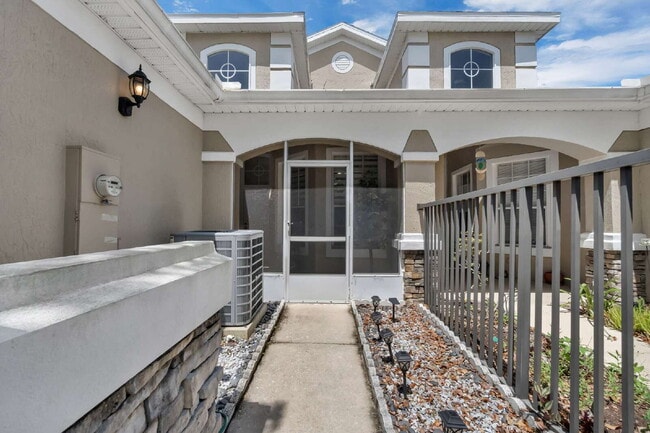 Building Photo - Spacious 3-Bedroom townhome in Kissimmee –...