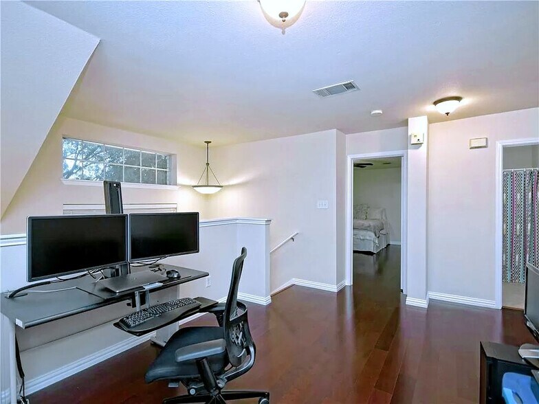 Game room - 1806 Wallin Loop
