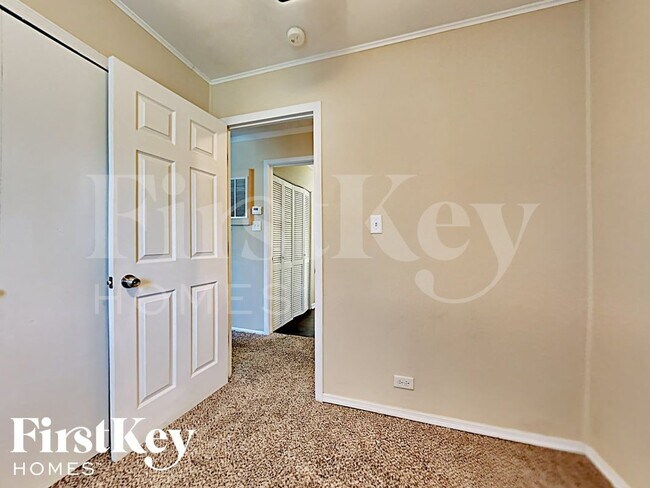 Building Photo - 3507 Susan Ln