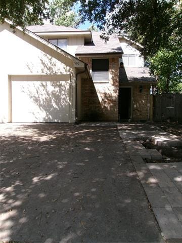 Building Photo - 510 Victoria Dr