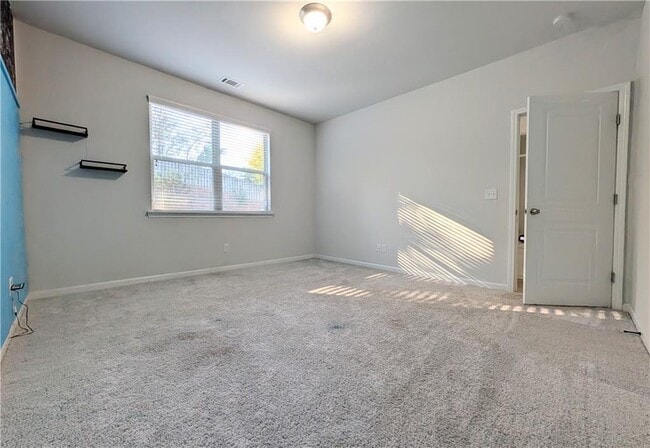 Building Photo - 5250 Whisper Point Blvd