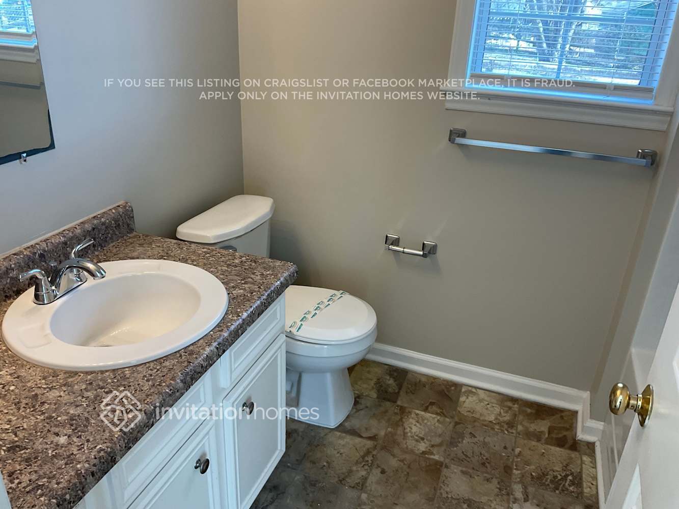 Building Photo - 5014 Alexis Dr