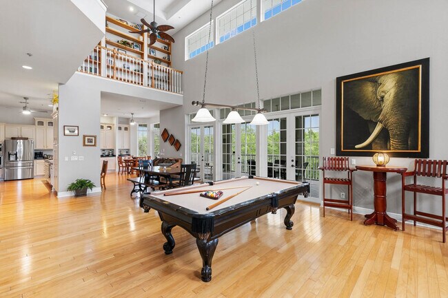 Building Photo - 1927 Sheffield Ave