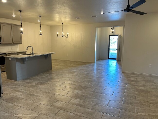 Building Photo - 9603 Iola Ave