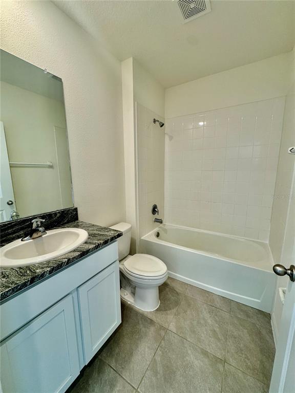 Building Photo - 33481 Apricot Tree Ct
