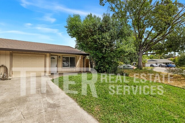 Building Photo - 4711 Large Oak Ct