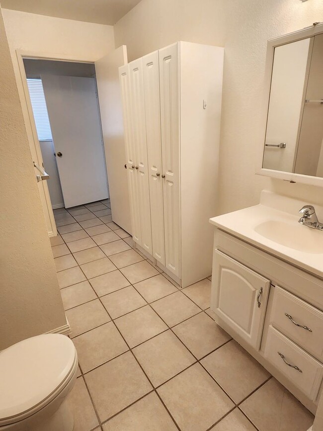 Building Photo - 3676 Yucca Mesa Rd