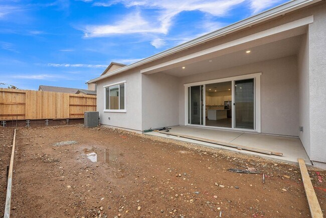 Building Photo - 12705 Parakeet Wy