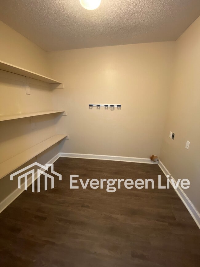 Building Photo - 48 Callan Ct