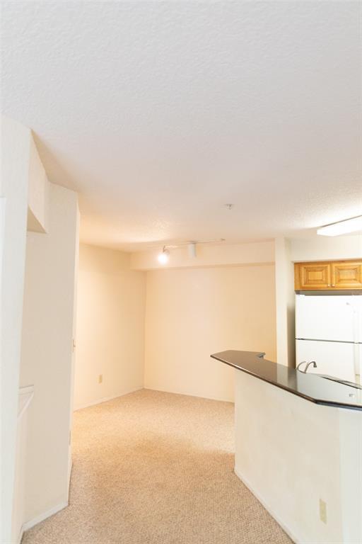 Building Photo - 822 Camargo Way